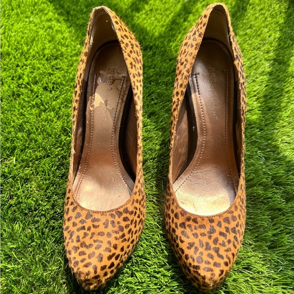 BCBGeneration Parade2 Tan Dalmation Calf Hair Platform Cheetah Pumps - Picture 2 of 7